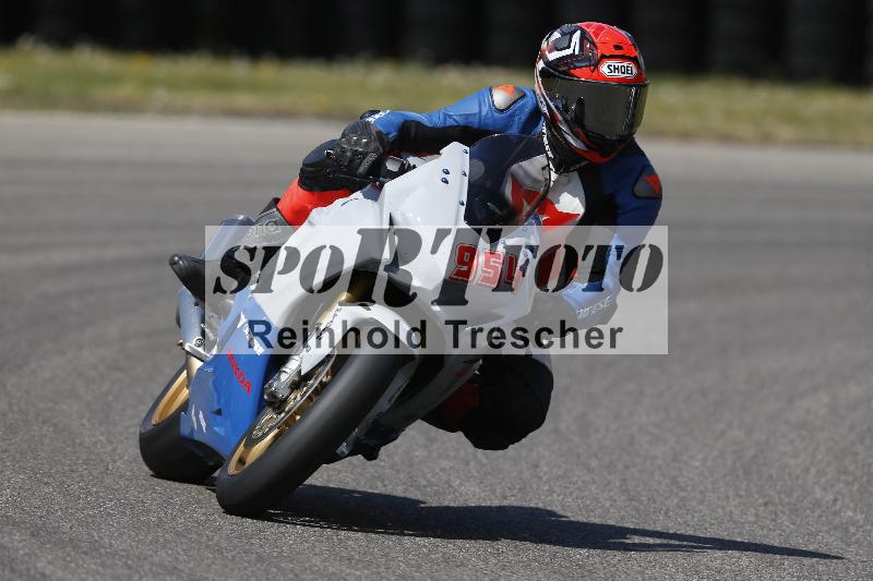 Archiv-2025/05 14.04.2025 Plüss Moto Sport ADR/Freies Fahren/954